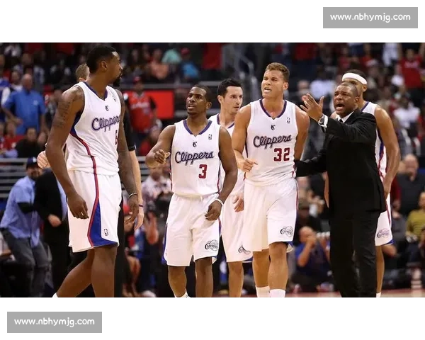 聚焦快船vs湖人名单对决解析核心球员与战术看点全景前瞻分析